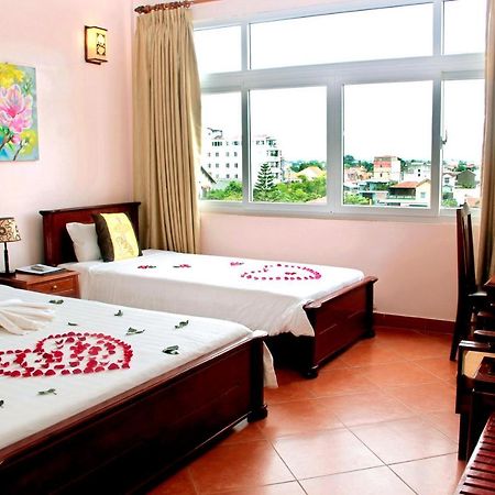 Holiday Diamond Hotel Хуе Екстериор снимка