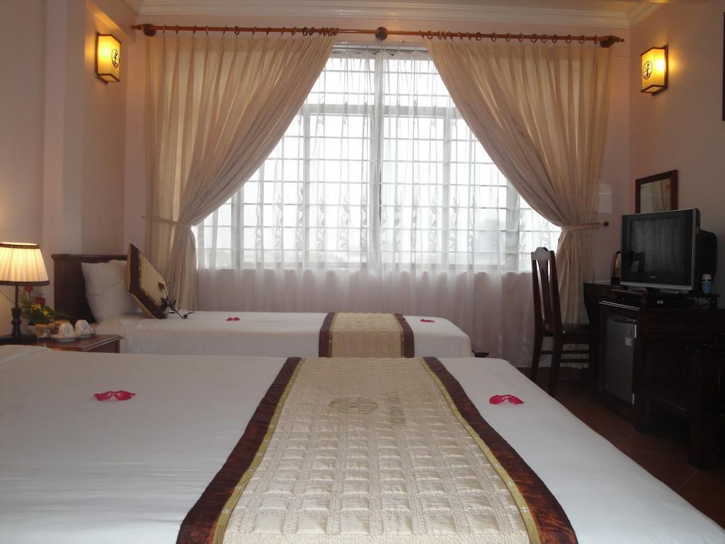 Holiday Diamond Hotel Хуе Екстериор снимка