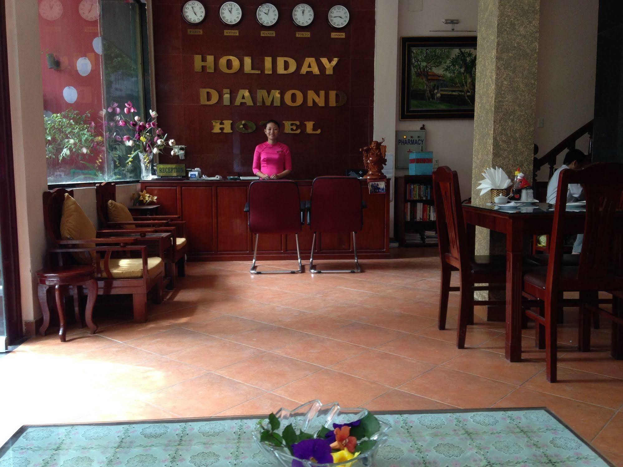 Holiday Diamond Hotel Хуе Екстериор снимка