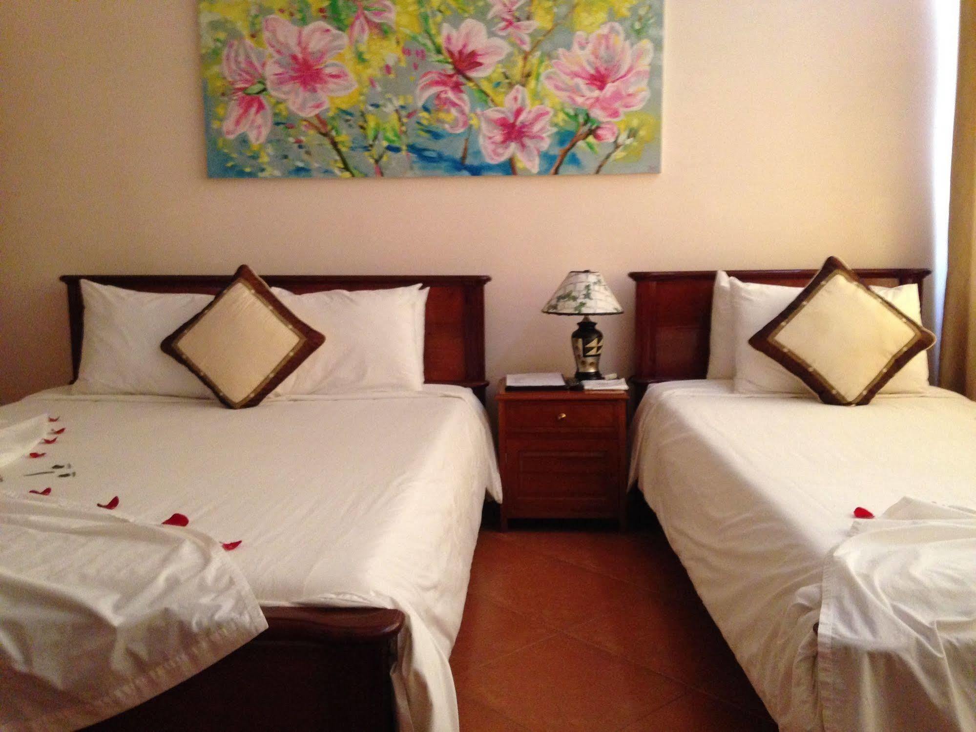 Holiday Diamond Hotel Хуе Екстериор снимка