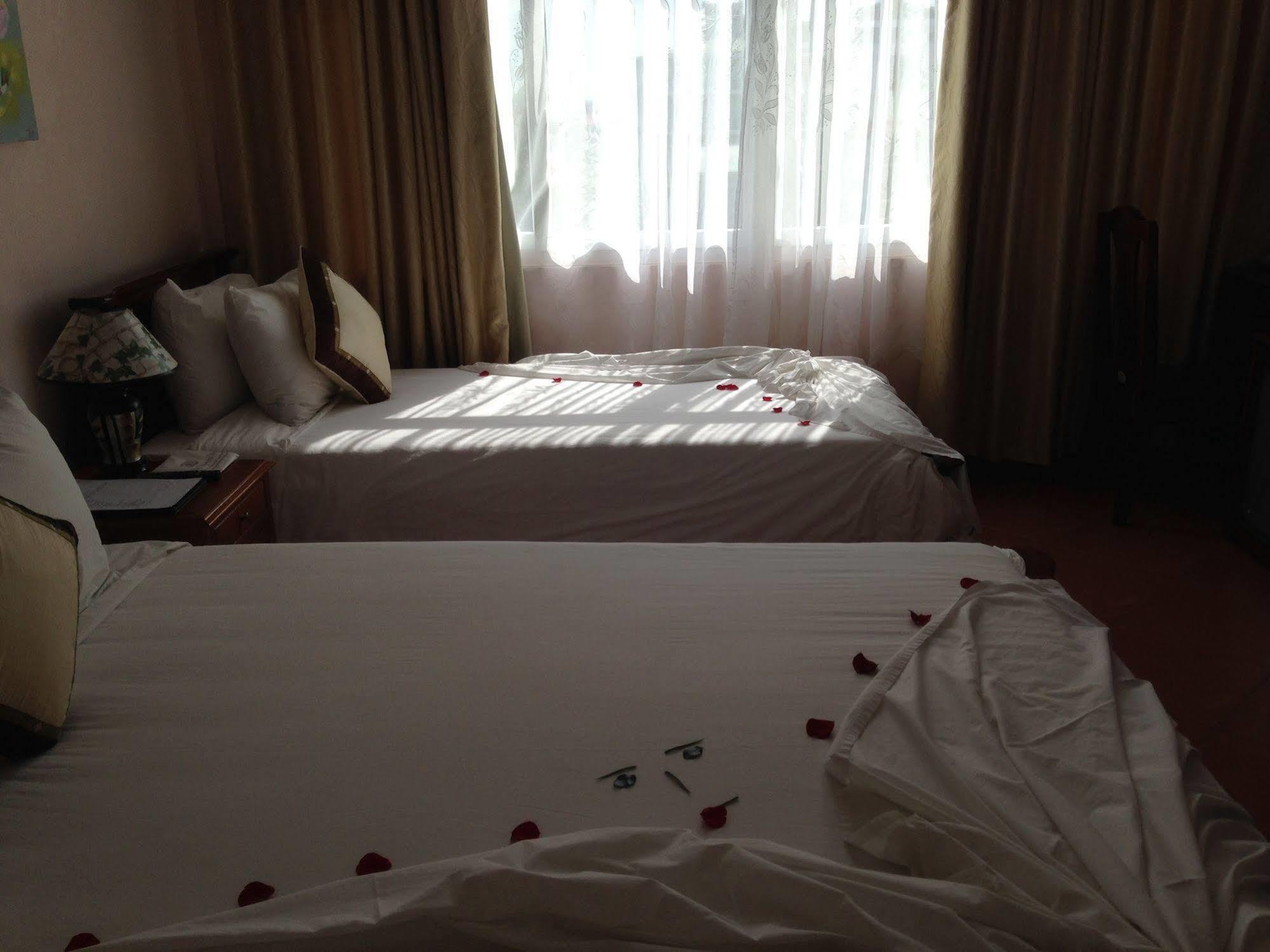 Holiday Diamond Hotel Хуе Екстериор снимка