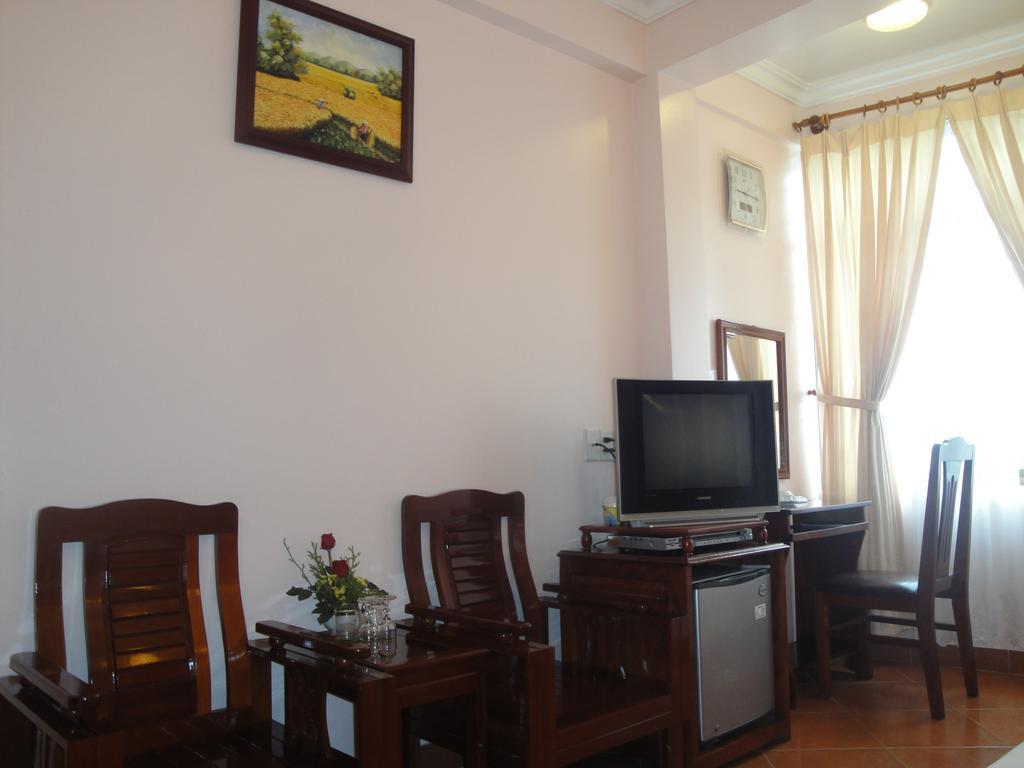 Holiday Diamond Hotel Хуе Екстериор снимка